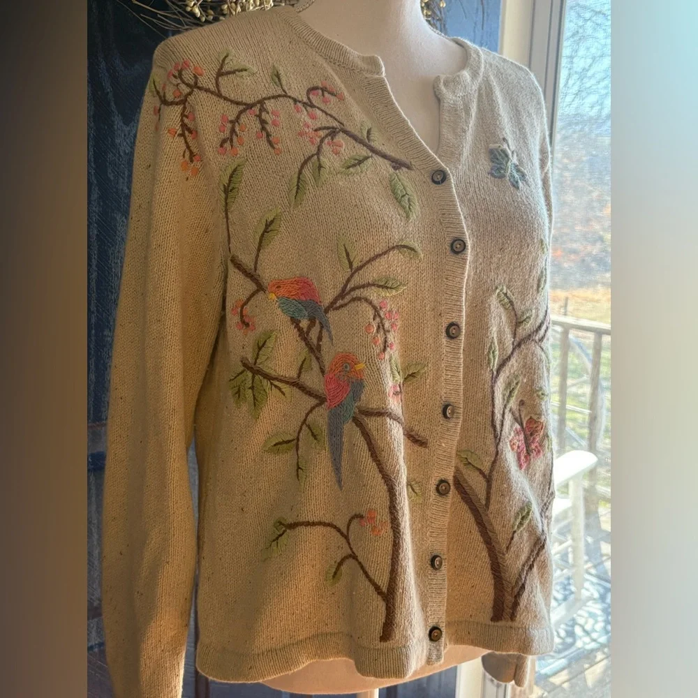 Vintage Silk Blend cream button-up Cardigan w/ Embroidered Birds and Flowers L - Picture 2 of 15